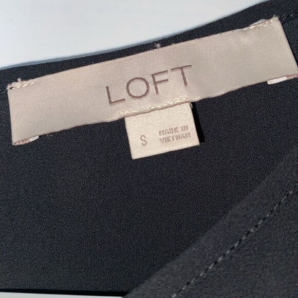 Loft Black Ruffle Sleeve and Waist Top Size Small - Picture 4 of 9